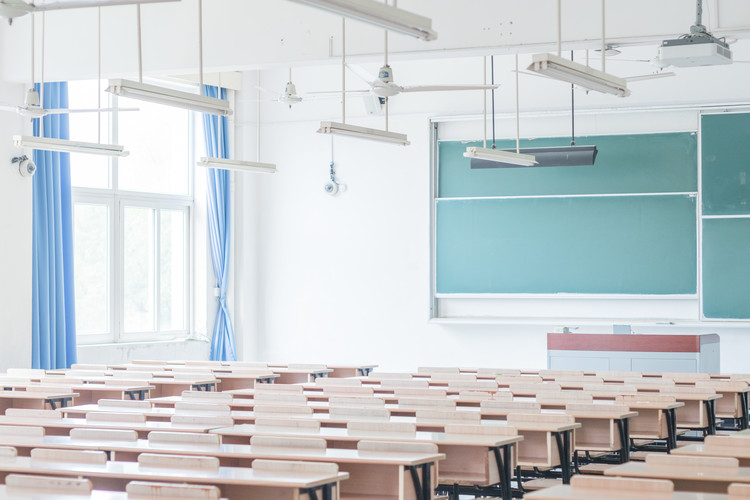2025眉山天信中等职业学校入学分数线是多少？